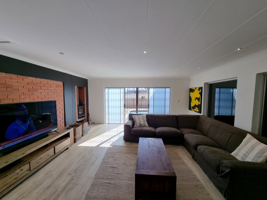 To Let 4 Bedroom Property for Rent in Panorama Free State